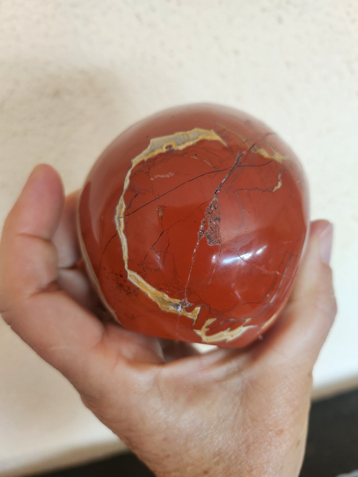 Crâne en jaspe rouge