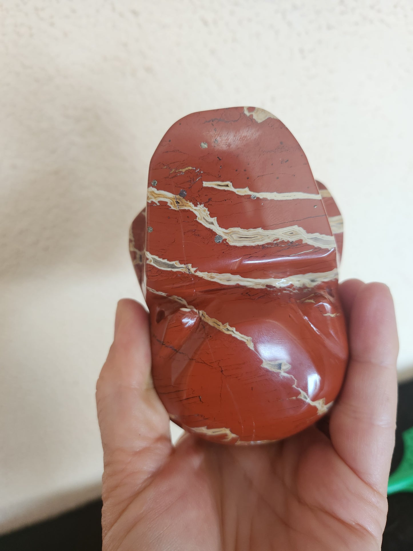 Crâne en jaspe rouge